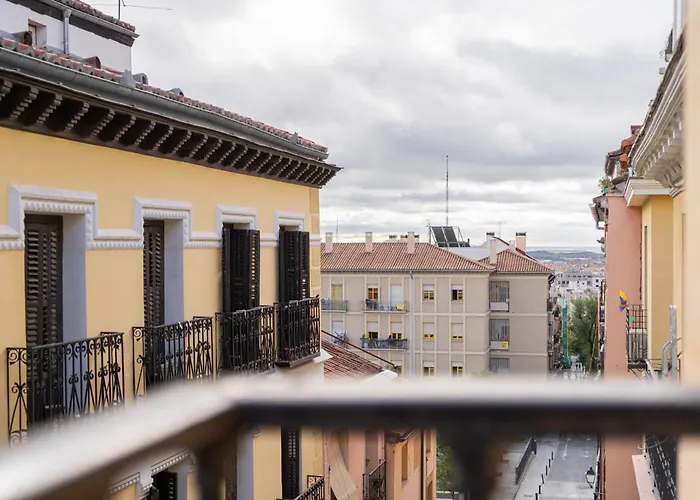 Apartamento Grande En Lavapies Alquiler Temporal